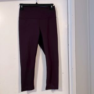 Nude Tech ankle length leggings for women. Size M